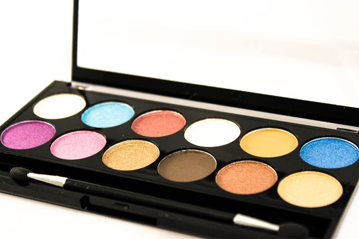 MUA_Makeup_Academy_Proffesional_Eyeshadow_Palette_2-1