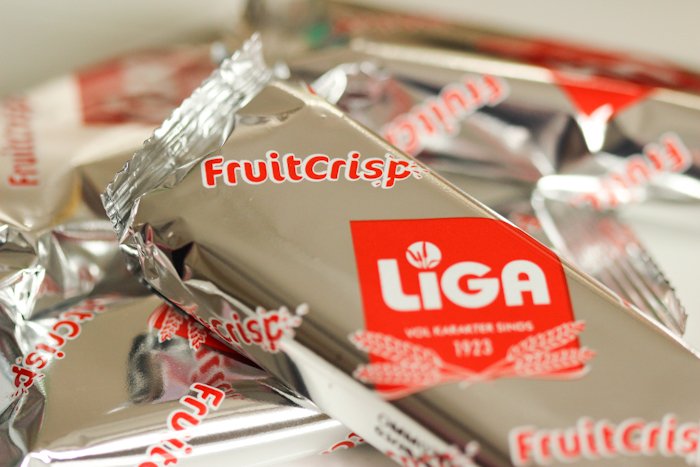 liga_fruitcrisps_review_smaak_bosbessen_appel-6093