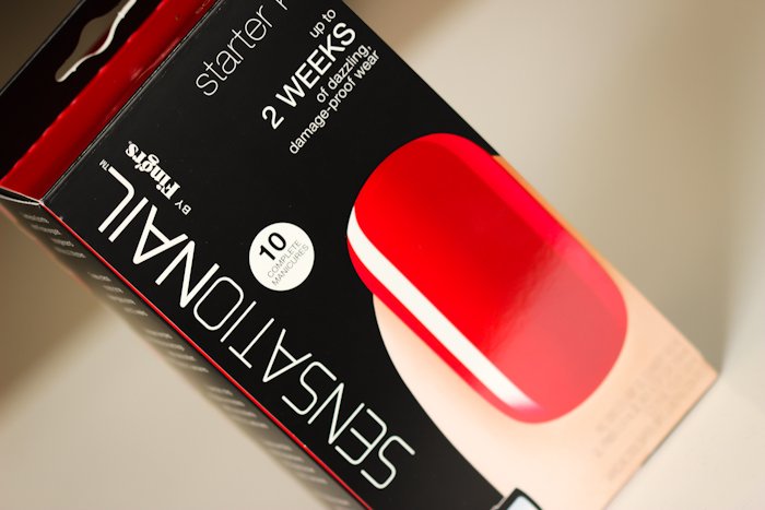 sensationails-scarlet-red-swatches-swatch-review-beautyblog-gelnails-nail-polish-6281