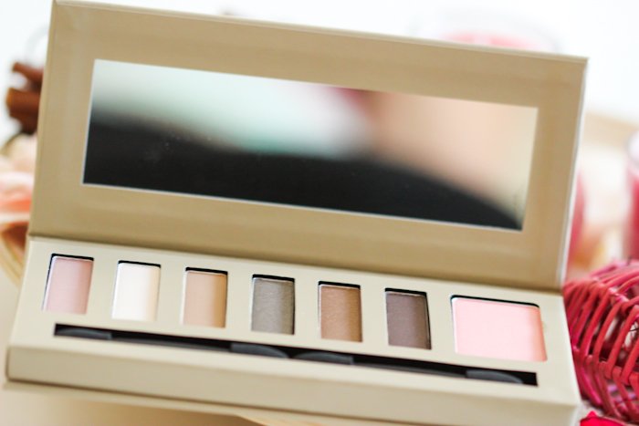 barry_m_palette_swatches-8007